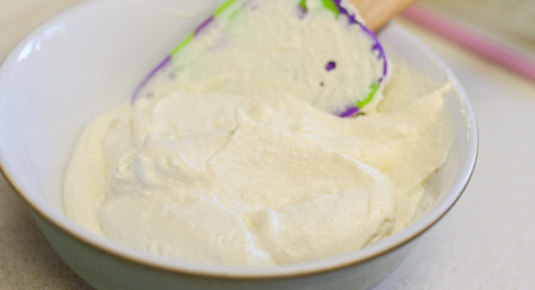 גבינה טבעונית טבעונות לבנה רכה סויה מתכון לגבינה ביתית