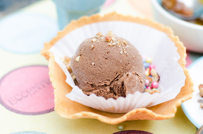  מתכון גלידה טבעונית שוקולד רום פקאן עם אגוזים טבעונות